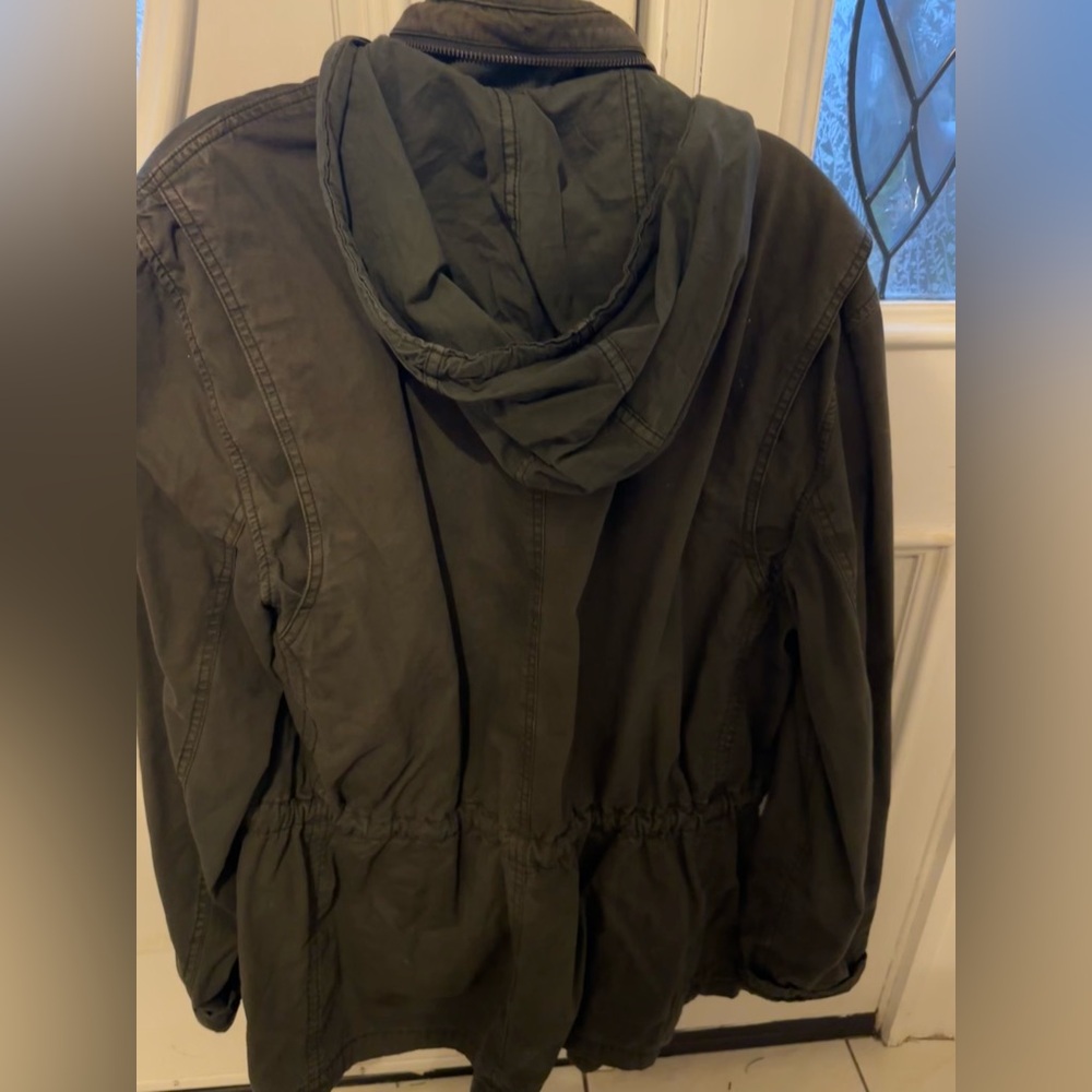 GAP jacket only worn once. Very comfortable and perfect for spring/fall.